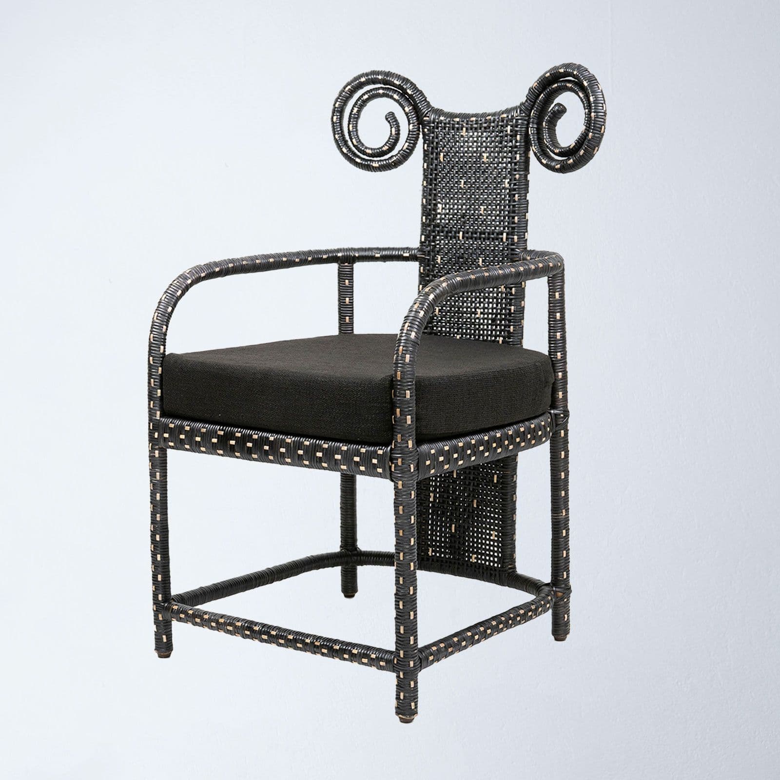huh tuh chair